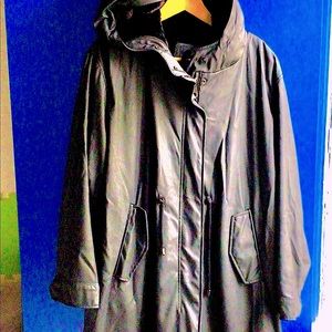 Zara Raincoat rubber and fur w Hood